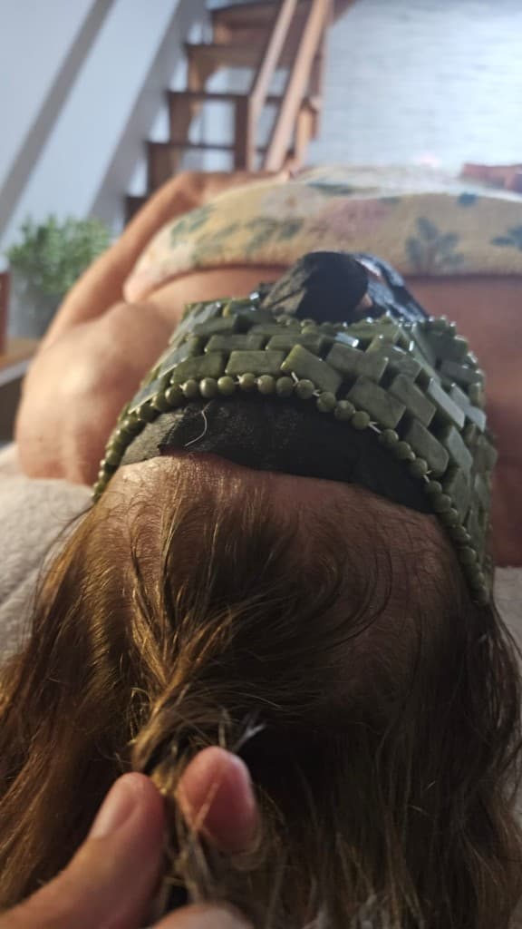 Máscara de pedras de jade no cuidado facial